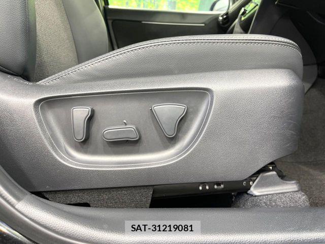 Toyota YARIS CROSS 2023-10 7261886-4