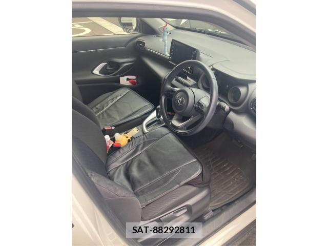 Toyota YARIS CROSS 2020-09 7273356-17