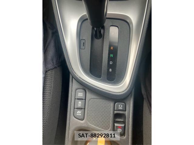 Toyota YARIS CROSS 2020-09 7273356-26