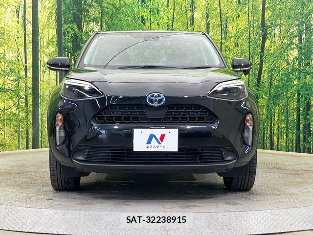 Toyota YARIS CROSS 2021-07 7331514-13