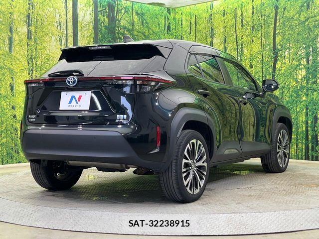 Toyota YARIS CROSS 2021-07 7331514-16