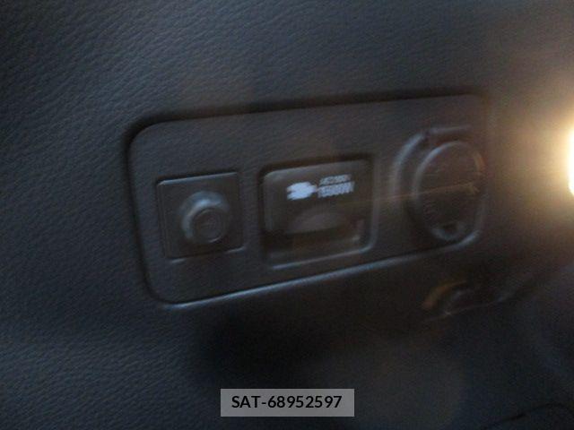 Toyota YARIS CROSS 2026-05 7331482-13