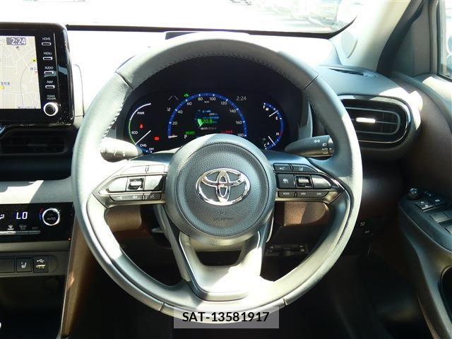 Toyota YARIS CROSS 2022-06 7331501-10