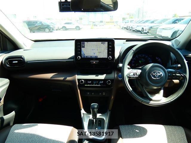 Toyota YARIS CROSS 2022-06 7331501-1
