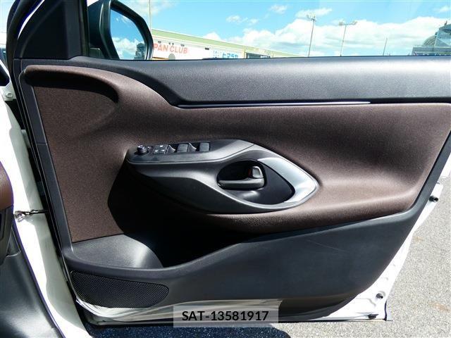 Toyota YARIS CROSS 2022-06 7331501-21