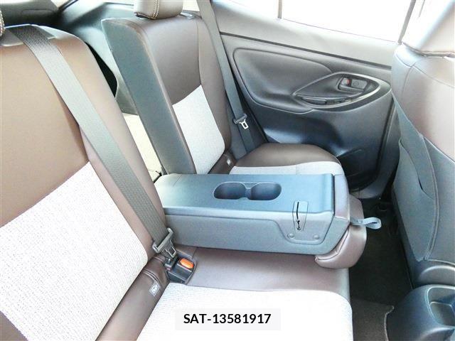 Toyota YARIS CROSS 2022-06 7331501-24