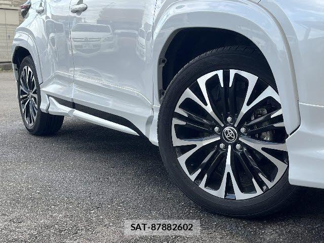 Toyota YARIS CROSS 2024-06 7331485-26