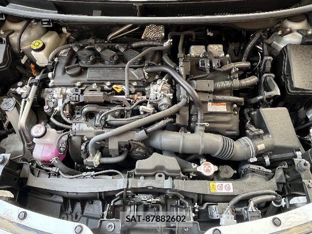 Toyota YARIS CROSS 2024-06 7331485-27