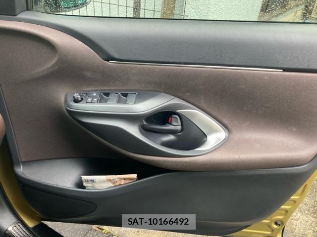 Toyota YARIS CROSS 2022-03 7331523-10