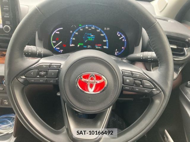 Toyota YARIS CROSS 2022-03 7331523-13