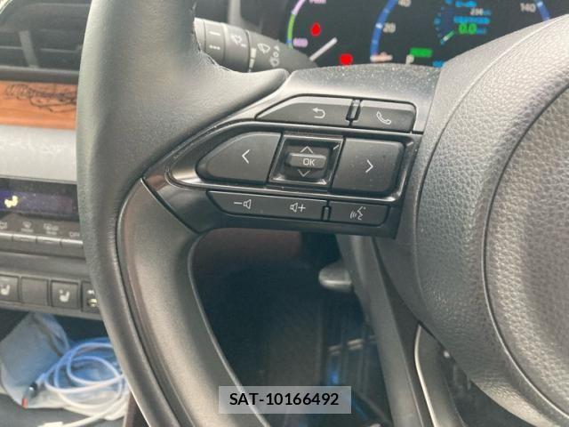 Toyota YARIS CROSS 2022-03 7331523-15