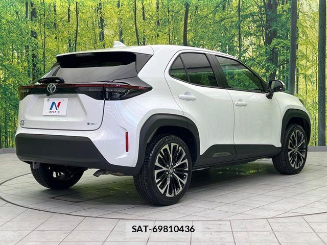 Toyota YARIS CROSS 2025-08 7331486-16