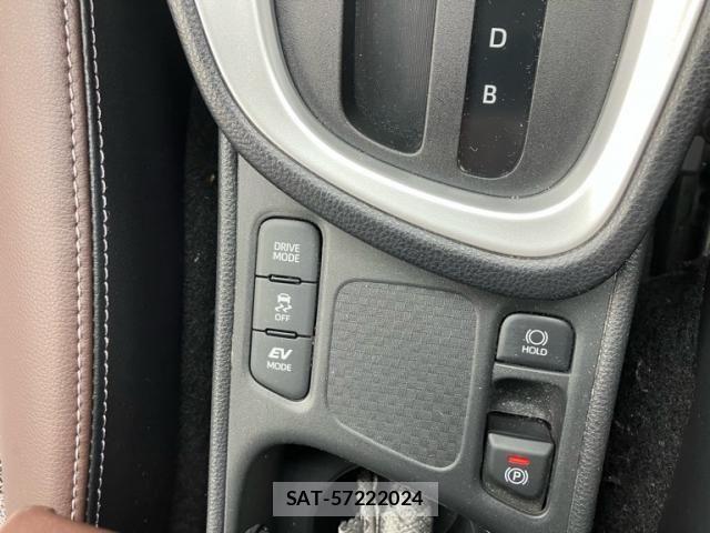 Toyota YARIS CROSS 2021-08 7331534-16