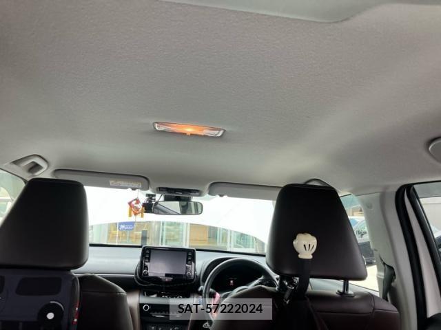 Toyota YARIS CROSS 2021-08 7331534-24