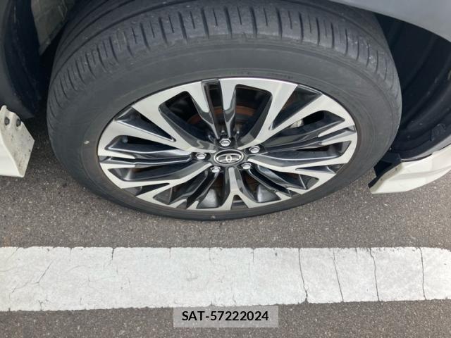 Toyota YARIS CROSS 2021-08 7331534-8