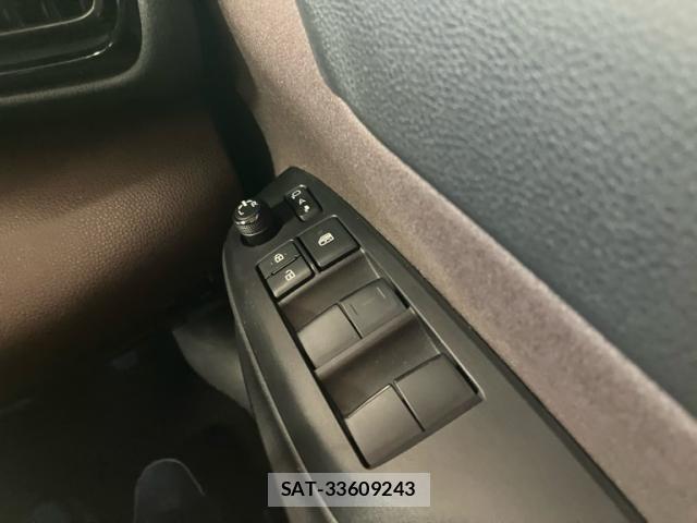 Toyota YARIS CROSS 2020-11 7331535-15