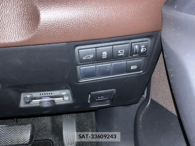 Toyota YARIS CROSS 2020-11 7331535-16