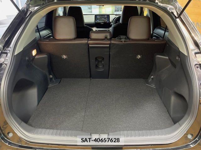 Toyota YARIS CROSS 2023-03 7331499-10