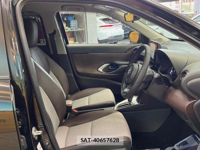 Toyota YARIS CROSS 2023-03 7331499-8