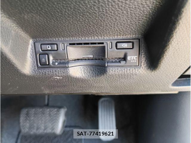 Toyota YARIS CROSS 2024-04 7331513-12