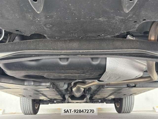 Toyota YARIS CROSS 2020-10 7331525-18