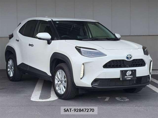 Toyota YARIS CROSS 2020-10 7331525-28