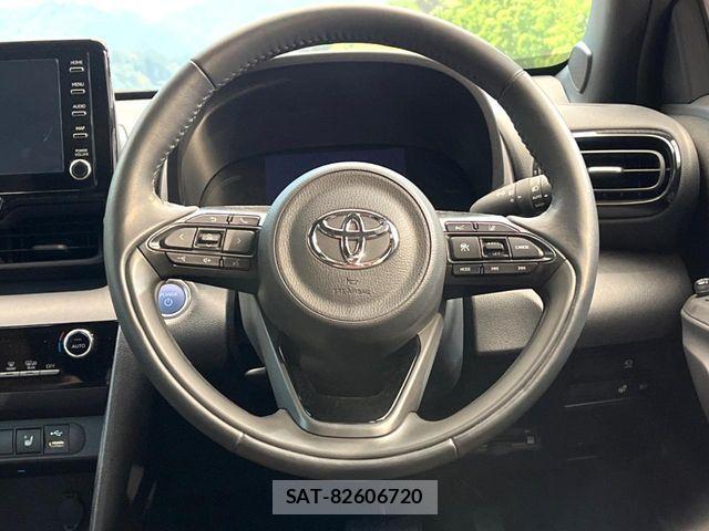 Toyota YARIS CROSS 2023-11 7331498-10