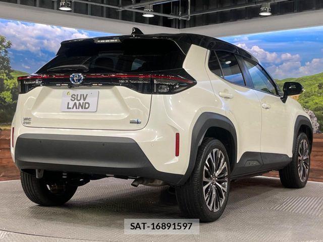Toyota YARIS CROSS 2021-08 7331496-16