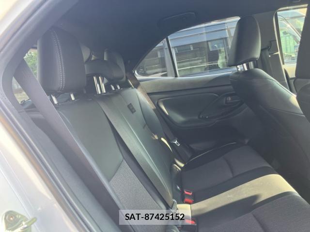 Toyota YARIS CROSS 2023-12 7331527-15