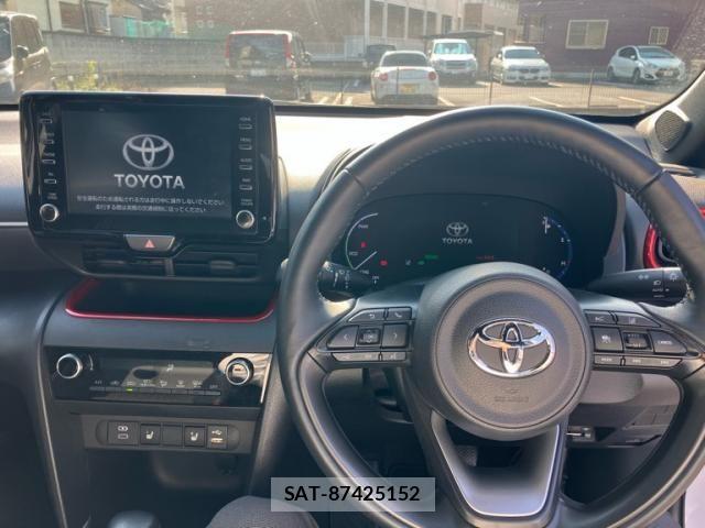 Toyota YARIS CROSS 2023-12 7331527-16
