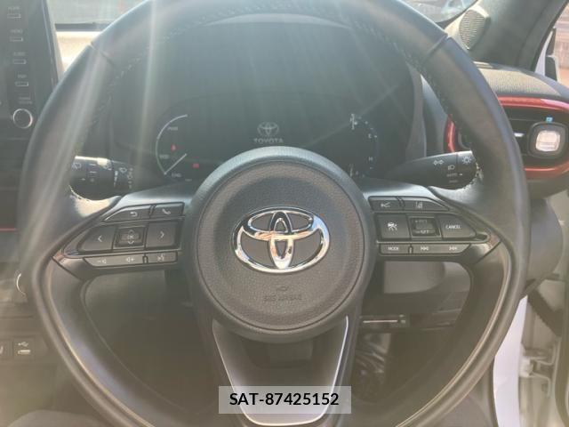 Toyota YARIS CROSS 2023-12 7331527-17