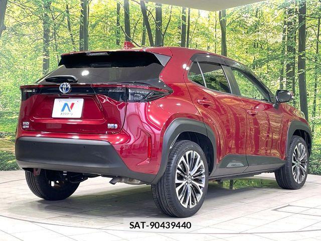 Toyota YARIS CROSS 2021-08 7331526-16