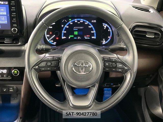 Toyota YARIS CROSS 2022-01 7331509-10