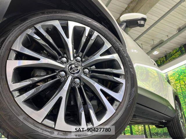 Toyota YARIS CROSS 2022-01 7331509-12