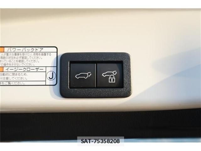Toyota YARIS CROSS 2021-08 7331488-9