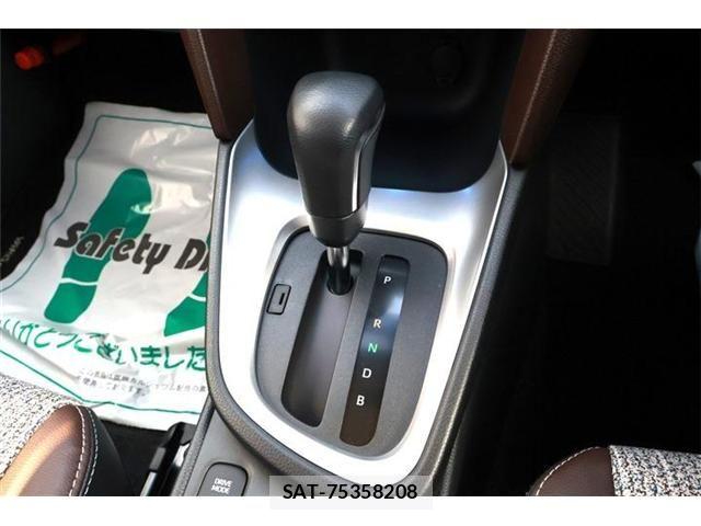 Toyota YARIS CROSS 2021-08 7331488-21