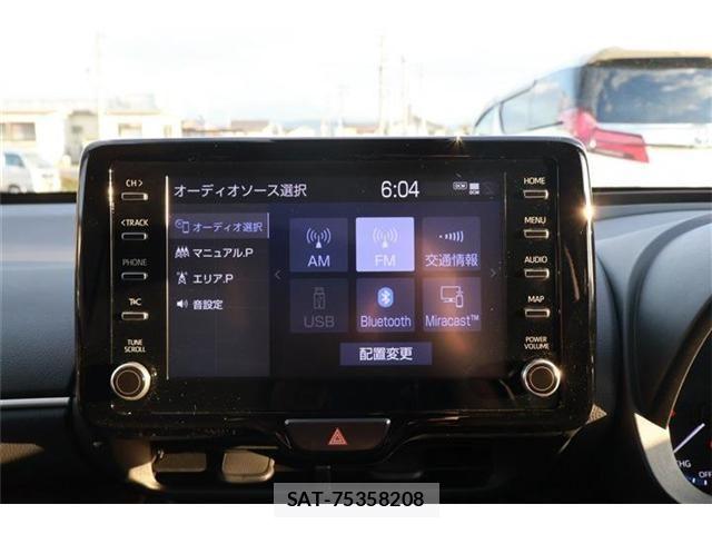 Toyota YARIS CROSS 2021-08 7331488-29