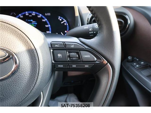 Toyota YARIS CROSS 2021-08 7331488-5