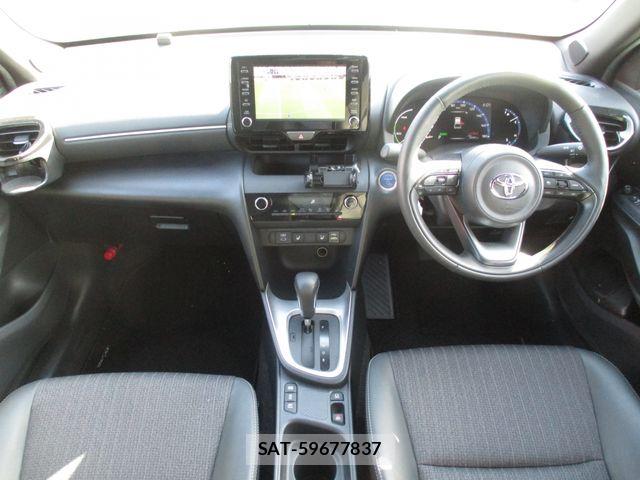 Toyota YARIS CROSS 2023-12 7331500-1