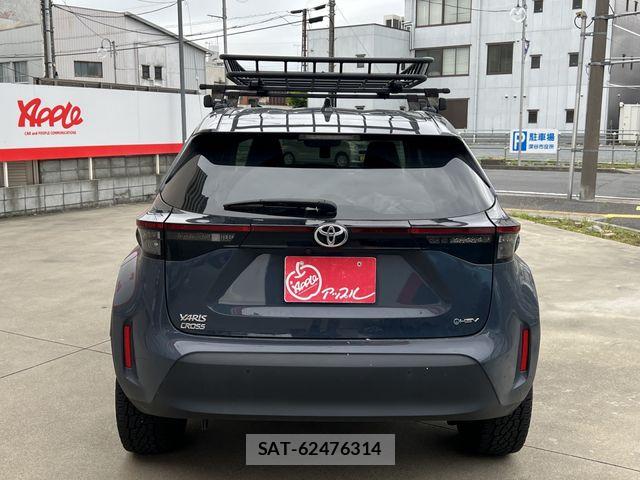 Toyota YARIS CROSS 2024-06 7331512-25