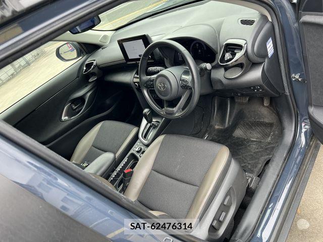Toyota YARIS CROSS 2024-06 7331512-3