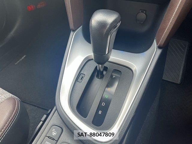 Toyota YARIS CROSS 2021-05 7331524-19