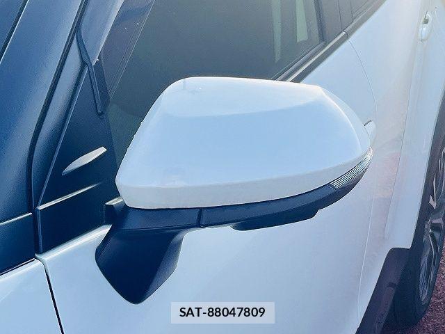 Toyota YARIS CROSS 2021-05 7331524-24
