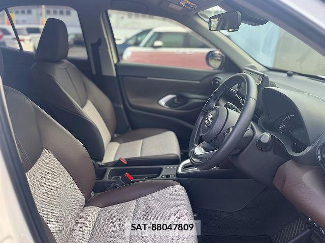Toyota YARIS CROSS 2021-05 7331524-3