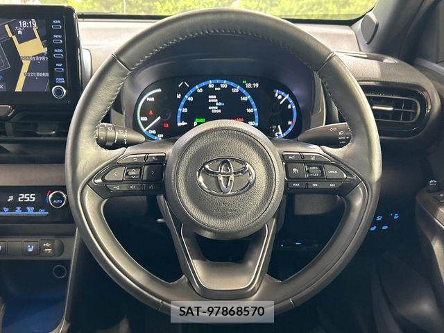 Toyota YARIS CROSS 2023-11 7331487-11