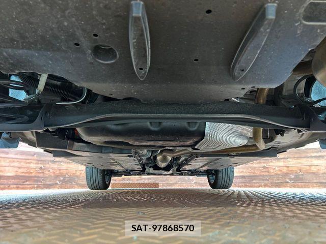Toyota YARIS CROSS 2023-11 7331487-19