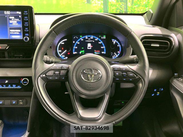 Toyota YARIS CROSS 2023-09 7360684-10