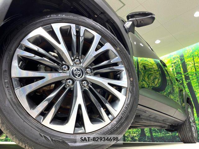 Toyota YARIS CROSS 2023-09 7360684-12