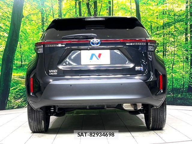 Toyota YARIS CROSS 2023-09 7360684-14