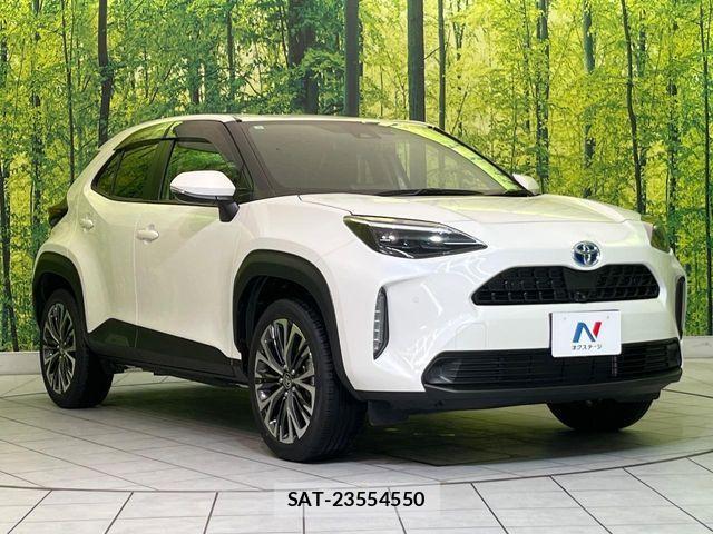 Toyota YARIS CROSS 2021-03 7360701-15